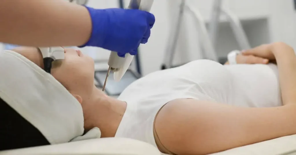 Lifting lica i vrata poliklinika Diva dr Bogdanovic neoperativne metode
